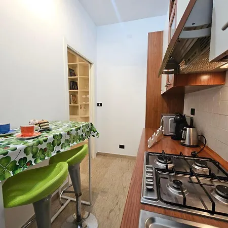 Apartment La Finestra Sul Porto By World Ellera (Umbria)