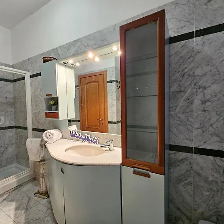 Apartment La Finestra Sul Porto By World Ellera (Umbria)
